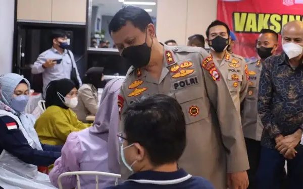 kapolda banten tegaskan capaian vaksinasi sudah 85 persen 7647