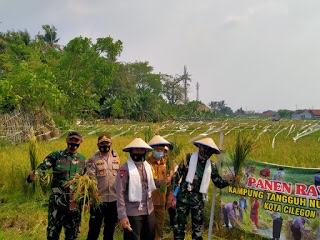 kapolda banten tinjau kampung tangguh nusantara kalimaya di cilegon 35060