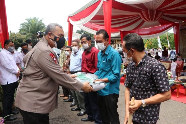 kapolda bengkulu menandatangani program percepatan peningkatan tata guna air irigasi p3 tgai tahun 2021 27075