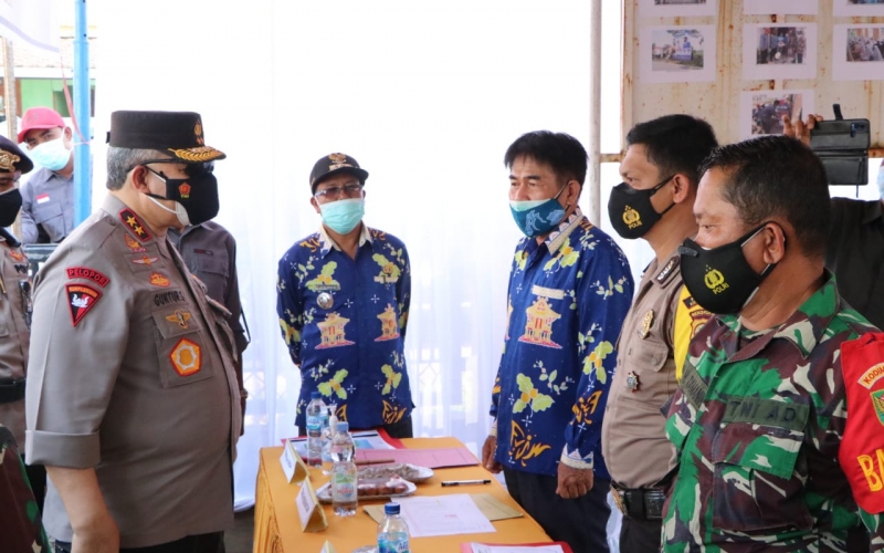 kapolda bengkulu pantau pos penyekatan ppkm level iv di perbatasan kepahiang 26575