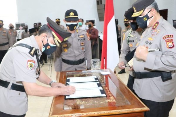 kapolda bengkulu pimpin sertijab 3 pju dan 4 kapolres 26749