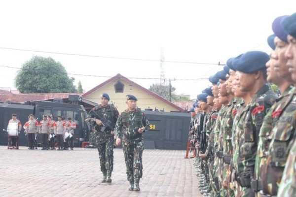 kapolda bengkulu pimpin upacara pelepasan personel ops amole 72424