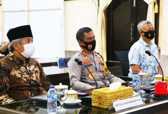 kapolda bengkulu vicon dengan kapolri bersama ketum pp muhammadiyah 13013