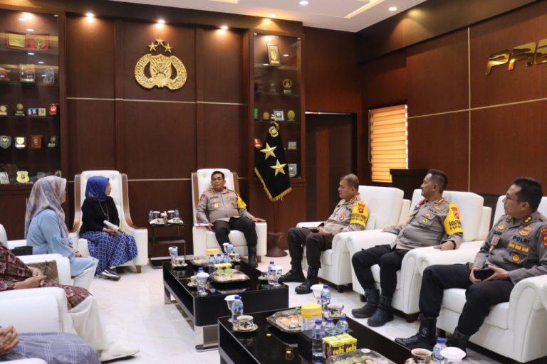 kapolda gorontalo terima kunjungan purnawirawan polwan 70475