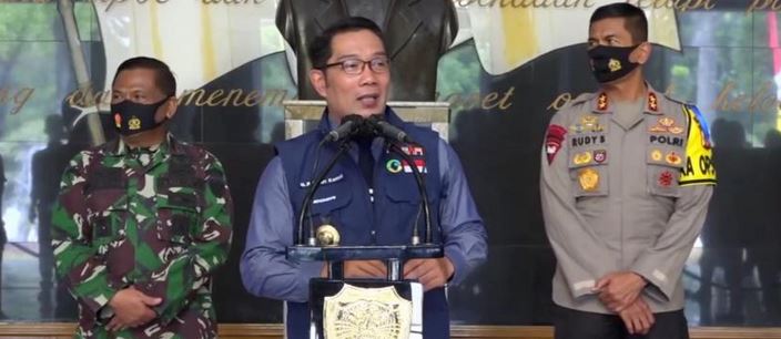 kapolda jabar bersama gubernur ridwan kamil dan pangdam jalani vaksinasi covid kedua 18340