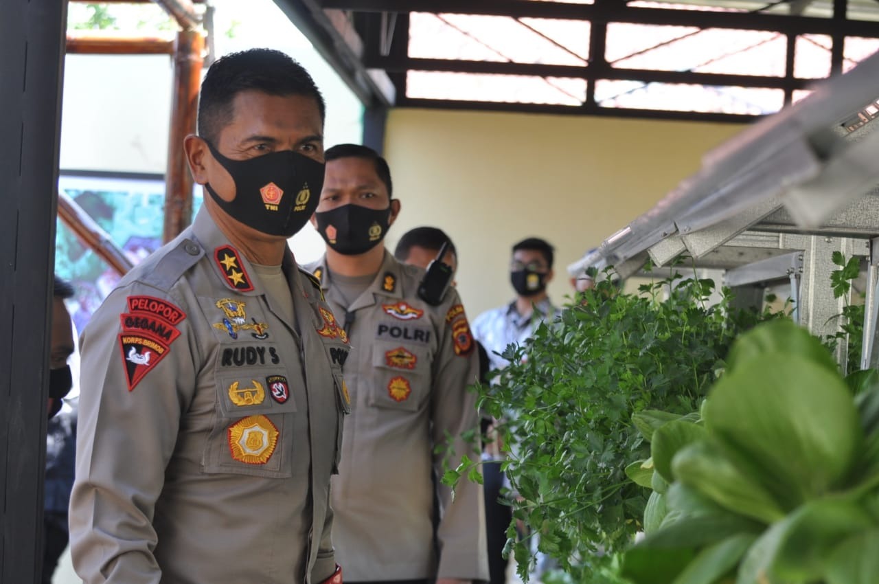 kapolda jabar dukung program ketahanan pangan polresta cirebon 35108