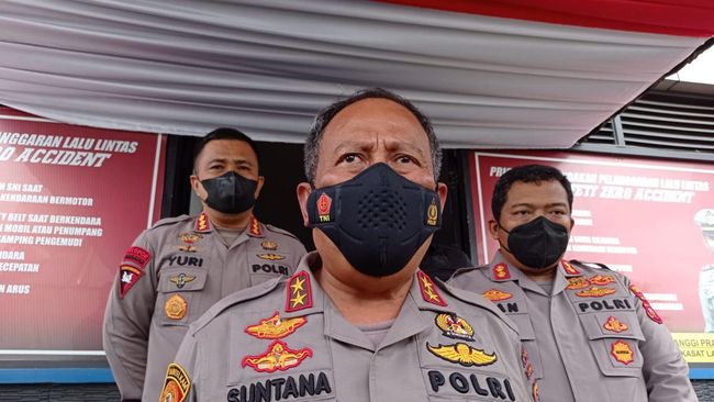 kapolda jabar mobil mogok jadi penyebab macet di puncak bogor 21135