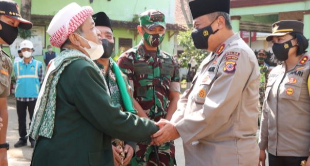 kapolda jabar silaturahmi dengan tokoh agama di ponpes al azhar kota banjar 9928