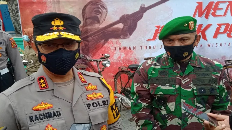 kapolda jambi 50 personel kawal kedatangan vaksin covid 19 11793