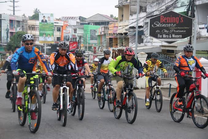 kapolda jambi pantau kamtibmas kota jambi dengan gowes kamtibmas 11901
