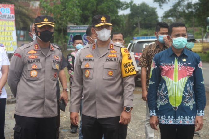 kapolda jambi tinjau 5 lokasi isoman pasien covid 19 13306