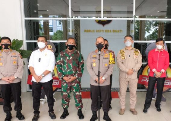 kapolda jambi tinjau pos penyekatan di pall 11 kota jambi 26919