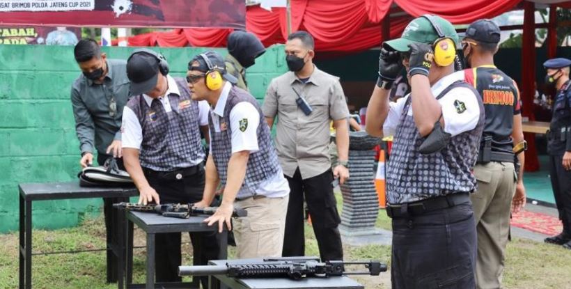 kapolda jateng buka lomba menembak dansat brimob polda jateng cup 2021 25152