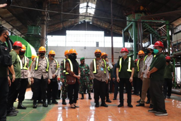 kapolda jateng imbau pelaku usaha mematuhi protokol kesehatan 34966