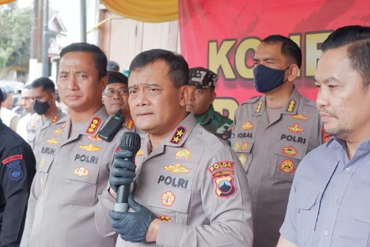 kapolda jateng sekitar 4 juta orang diprediksi mudik ke jateng 56117