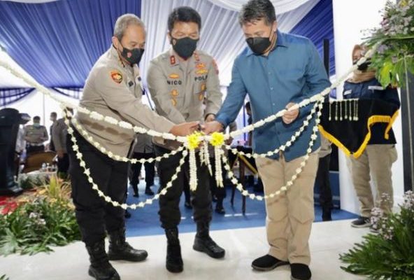 kapolda jatim meresmikan gedung siber direskrimsus polda jatim 9832