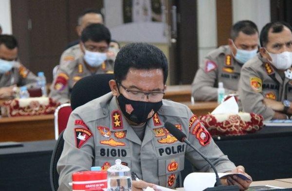 kapolda kalbar sampaikan program kerja 100 hari kapolri kepada kapolres jajaran 30426