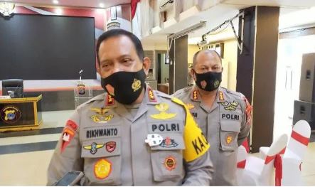 kapolda kalsel imbau bhabinkamtibmas kawal penyaluran bantuan tunai terhadap pkl 24409