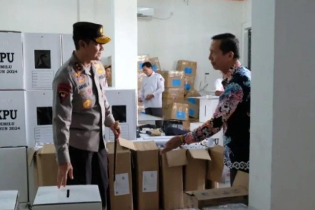 kapolda kaltara cek langsung gudang logistik pemilu 68848