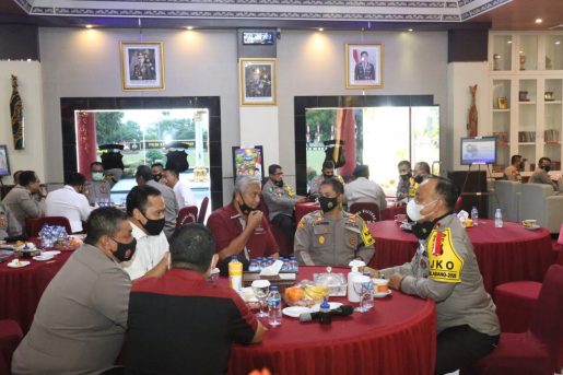 kapolda kalteng gelar coffe morning guna pupuk solidaritas 11592