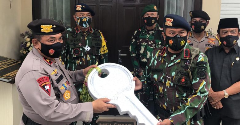 kapolda kalteng resmikan rumah dinas satbrimob 18076