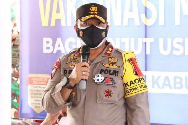 kapolda kalteng targetkan 6 000 vaksinasi massal serentak di 74 lokasi 28646
