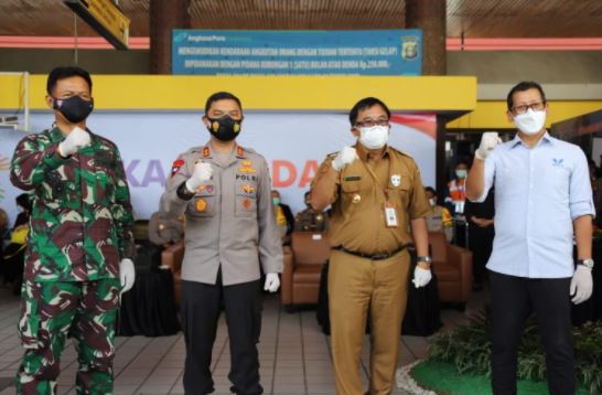 kapolda kaltim hadiri peresmian operasional lab pcr di bandara sepinggan balikpapan 36559