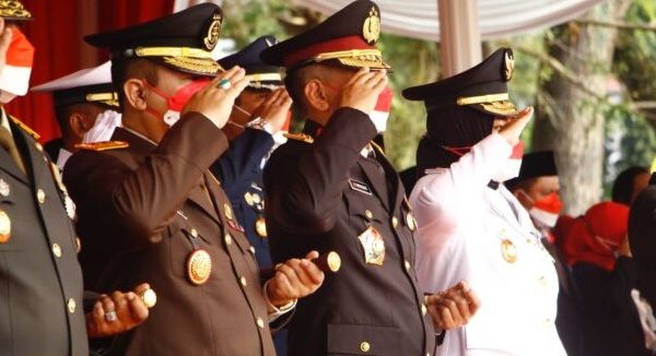kapolda lampung hadiri upacara peringatan hari kemerdekaan ri ke 77 49028