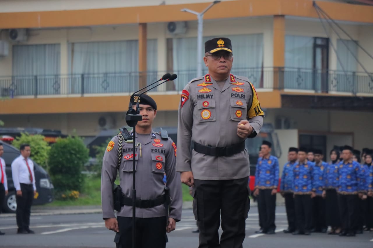 kapolda lampung pimpin upacara hari kesadaran nasional 70405
