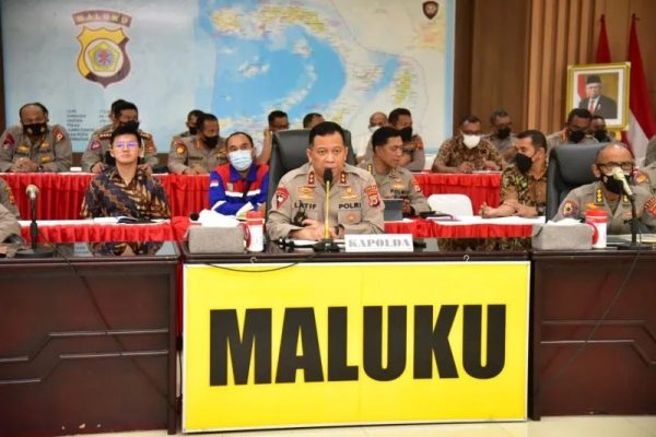 kapolda maluku harapkan jajaran jemput bola soal pelanggaran bbm subsidi 45793