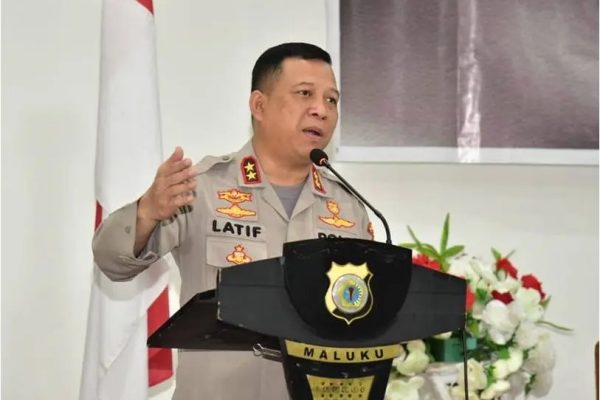 kapolda maluku himbau selesaikan dengan cara baik dan humanis persoalan di pasar mardika 49646