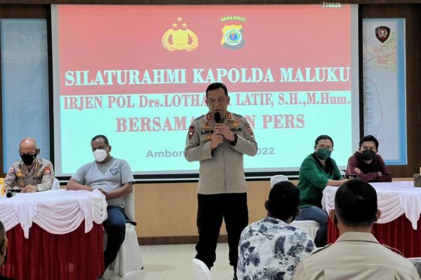 kapolda maluku jalin silatuhrahmi bersama awak media 18330