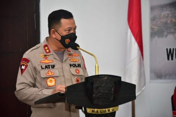 kapolda maluku perintahkan perketat pintu masuk narkoba di maluku 21119