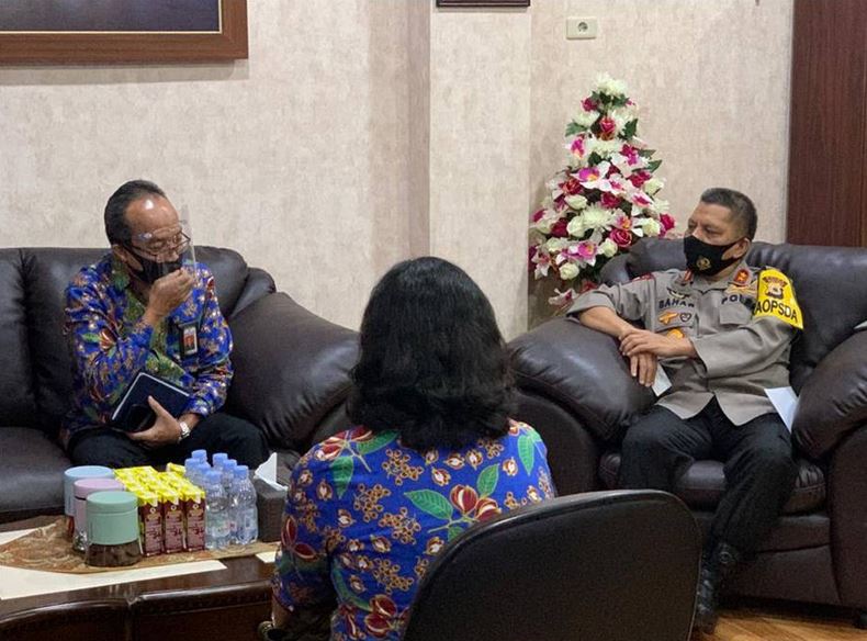 kapolda maluku terima kunjungan kepala badan statistik 35030