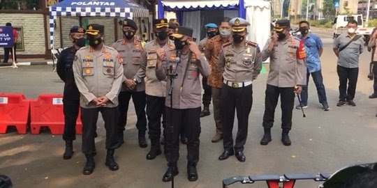 kapolda metro jaya bakal akan mencopot kapolsek dan kapolres yang gagal tangani covid 19 28600