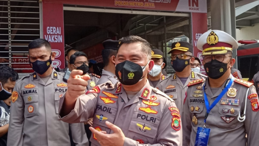kapolda metro jaya imbau anggota polri bersikap santun dalam penerapan ppkm darurat 26401