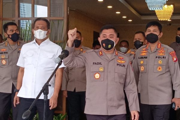 kapolda metro jaya ingatkan jajaran kekerasan terhadap perempuan tidak hanya pemerkosaan 20906
