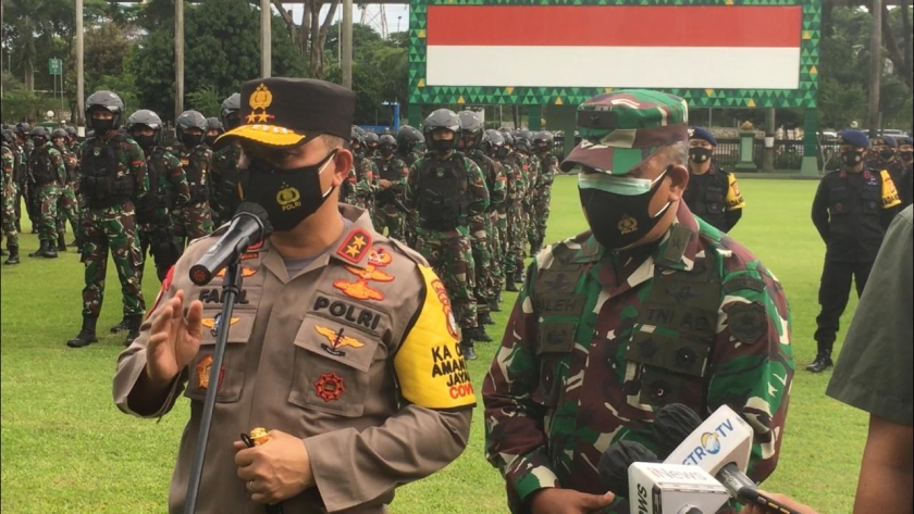 kapolda metro patroli skala besar pantau keamanan dan cegah covid 19 di jakarta 32902