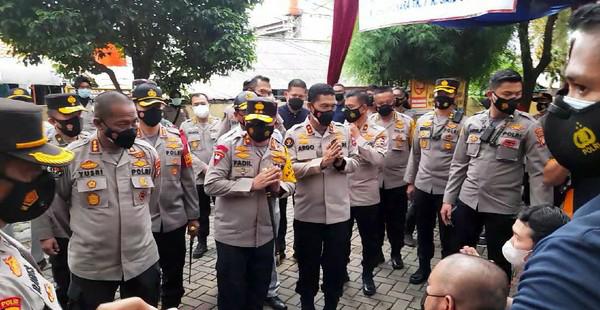 kapolda metro sapa keluarga korban sriwijaya air sj182 33160