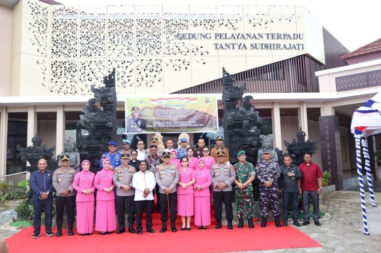 kapolda ntt resmikan gedung pelayanan terpadu polres rote ndao 83040