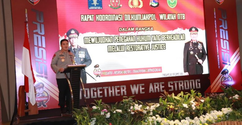 kapolda nusa tenggara barat buka rapat koordinasi dilkumjakpol 16008