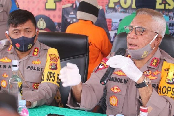 kapolda papua ajak masyarakat lebih bijak dalam bermedsos 34927