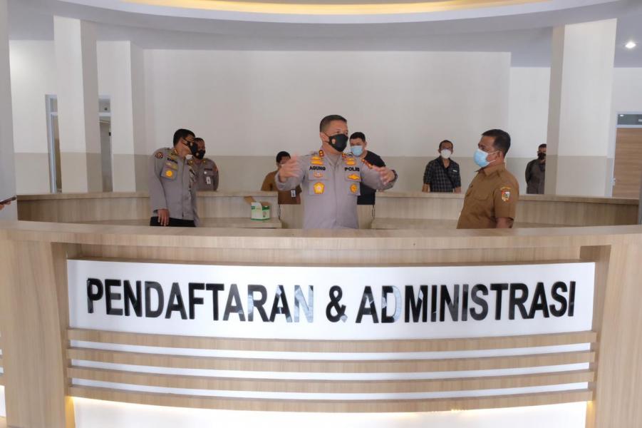 kapolda riau tinjau kesiapan gedung vaksin center bhayangkara 28791
