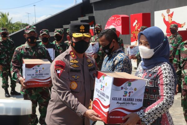 kapolda sulsel hadiri vaksinasi massal yang digelar alumni akabri 1990 34435