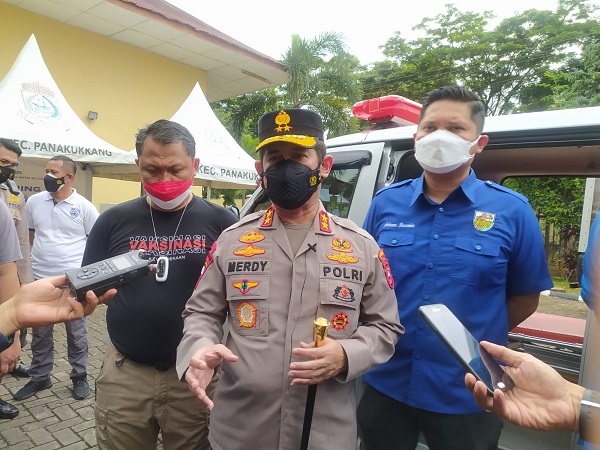 kapolda sulsel launching ambulans lembaga kesehatan knpi di spn batua 27090