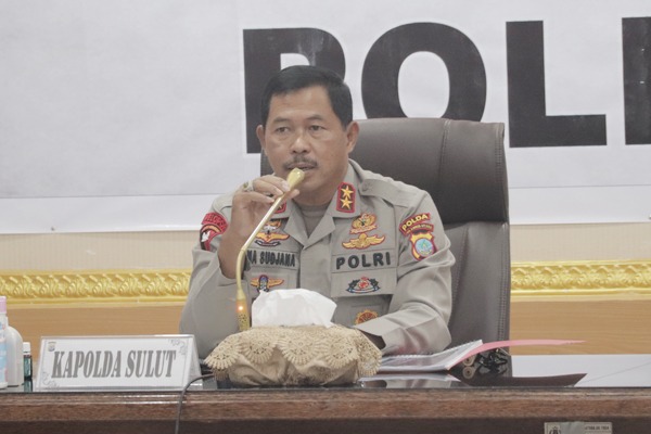 kapolda sulut masyarakat harus waspada terhadap pinjaman online ilegal 9788