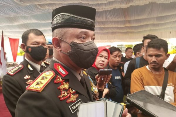 kapolda sumbar menyatakan perang terhadap perjudian 48958