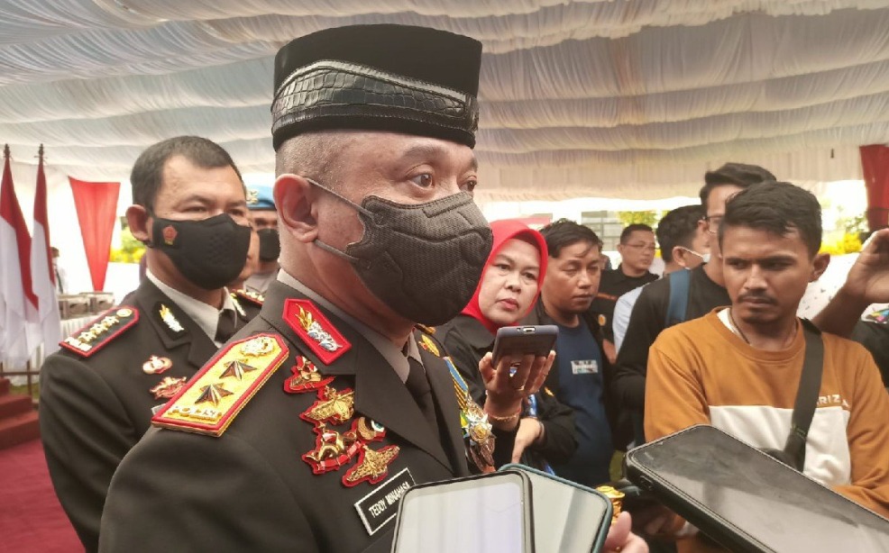 kapolda sumbar menyatakan perang terhadap perjudian 48958