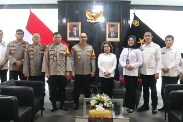 kapolda sumsel menerima audiensi kakanwil bpn provinsi sumsel 71330