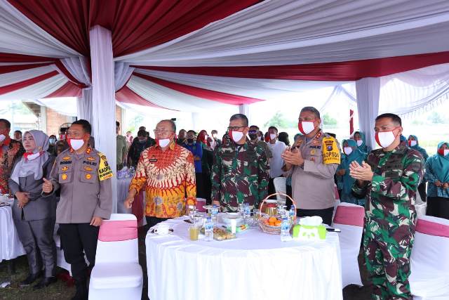 kapolda sumut dan pangdam i bb hadiri pesta panen raya nusantara tni polri secara virtual 11240